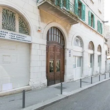 Appartement Miraflores *